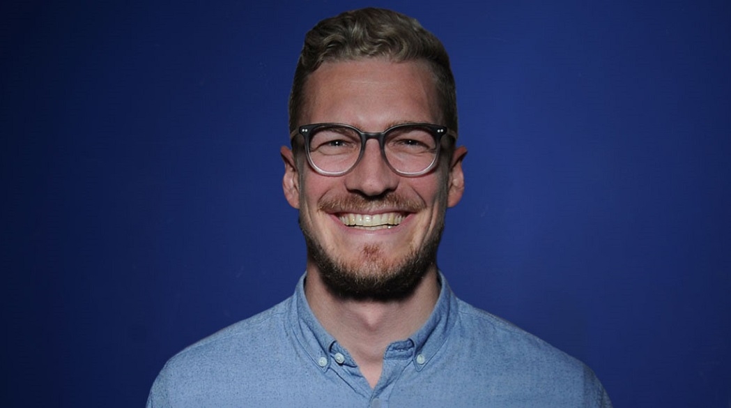 man with lenses and a rectangular face shape